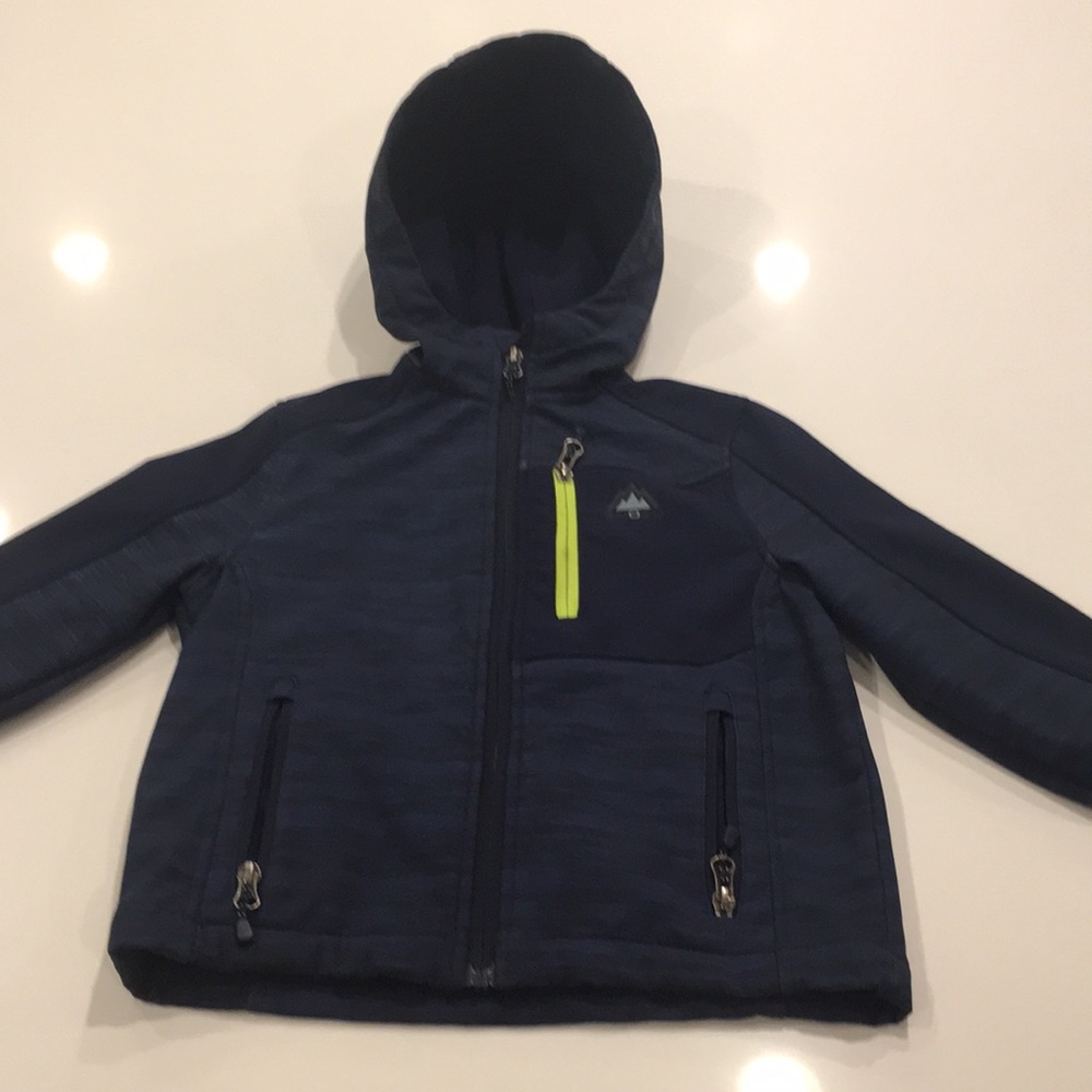 ✅ SOLD Boys 5/6 SNOZU NAVY Hooded Softshell Jacket